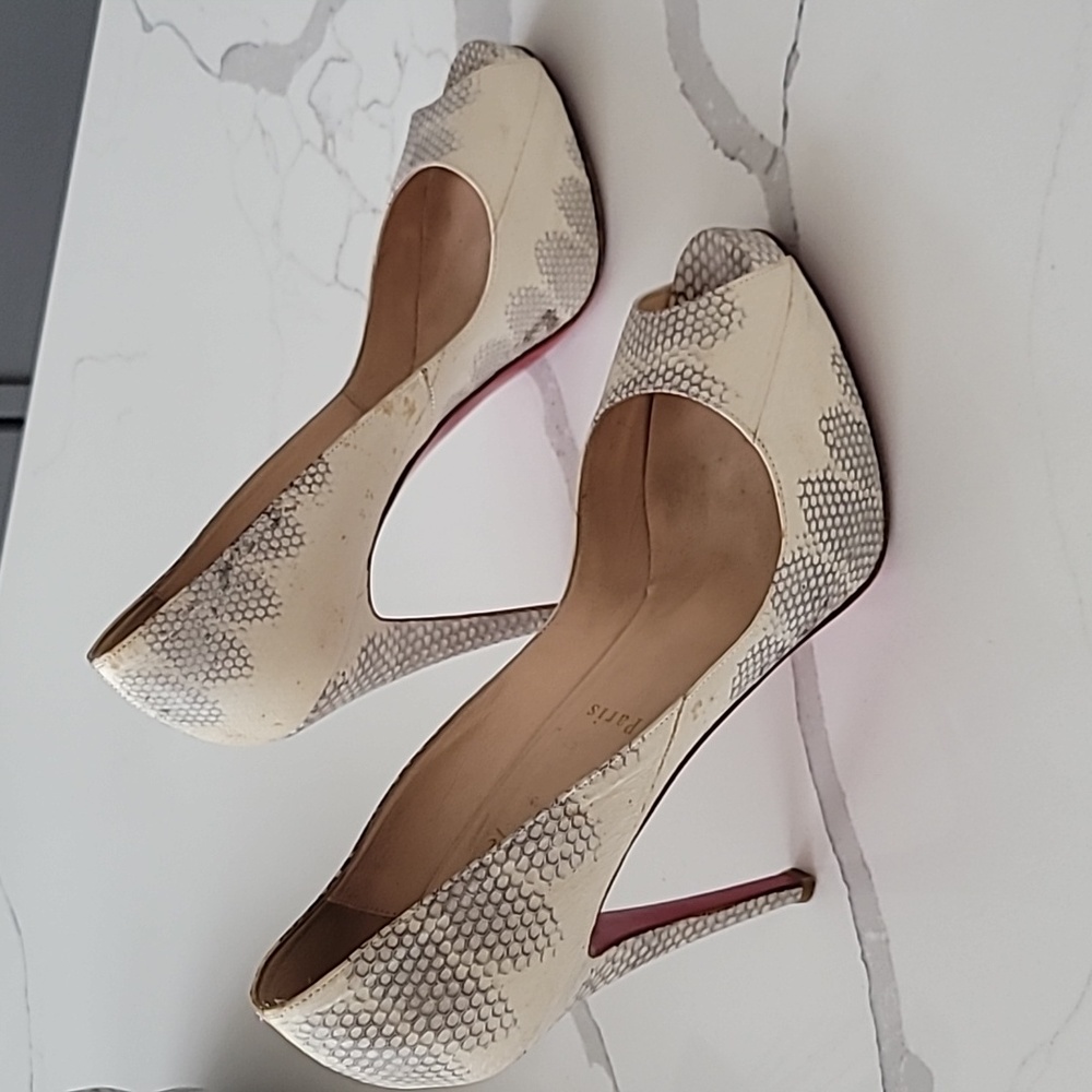 ⚡️FLASH SALE - 24HRS ONLY!⚡️Very Prive 120 Water Snake Heels